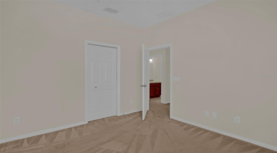 KISSIMMEE, Florida 34747, 3 Bedrooms Bedrooms, ,2 BathroomsBathrooms,Residential,For Sale,OAKWATER,0,MFRO6319027