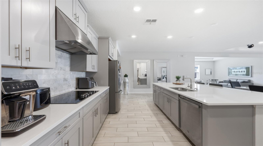 KISSIMMEE, Florida 34746, 4 Bedrooms Bedrooms, ,4 BathroomsBathrooms,Residential,For Sale,BOWFIN,0,MFRO6425046