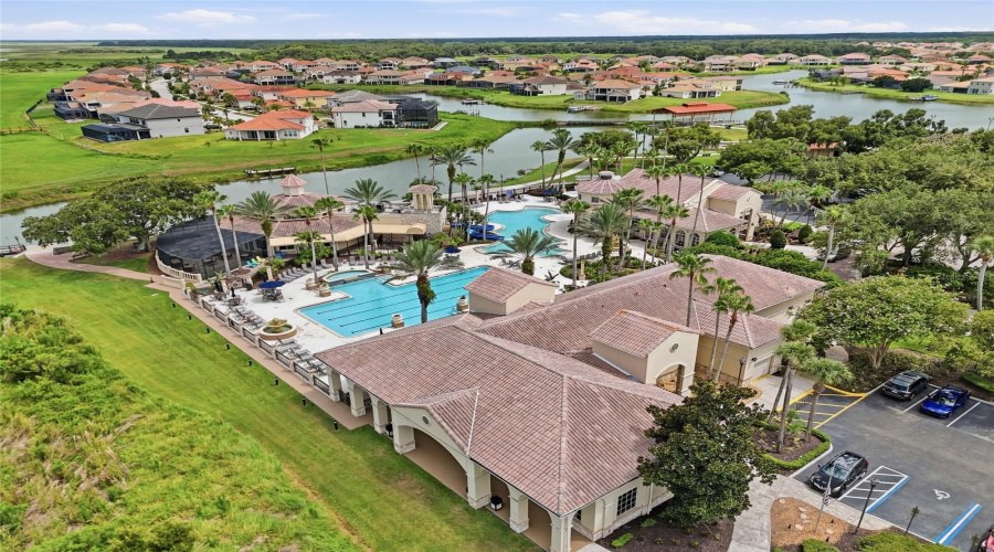 KISSIMMEE, Florida 34746, 4 Bedrooms Bedrooms, ,4 BathroomsBathrooms,Residential,For Sale,BOWFIN,0,MFRO6425046