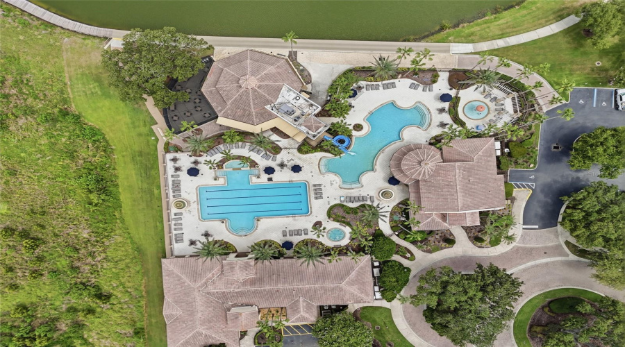 KISSIMMEE, Florida 34746, 4 Bedrooms Bedrooms, ,4 BathroomsBathrooms,Residential,For Sale,BOWFIN,0,MFRO6425046