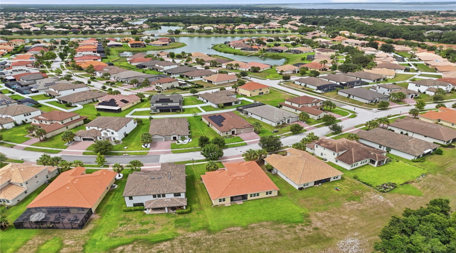 KISSIMMEE, Florida 34746, 4 Bedrooms Bedrooms, ,4 BathroomsBathrooms,Residential,For Sale,BOWFIN,0,MFRO6425046
