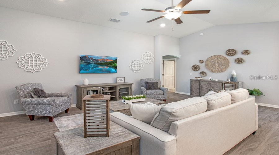 DAVENPORT, Florida 33837, 4 Bedrooms Bedrooms, ,2 BathroomsBathrooms,Residential,For Sale,NOBLE,0,MFRS5153702
