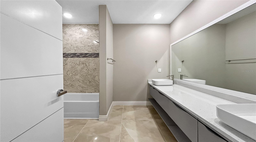 DAVENPORT, Florida 33837, 4 Bedrooms Bedrooms, ,3 BathroomsBathrooms,Residential,For Sale,BRENTWOOD,0,MFRTB8528055