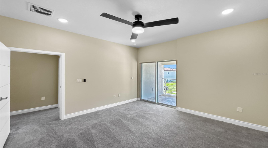 DAVENPORT, Florida 33837, 4 Bedrooms Bedrooms, ,3 BathroomsBathrooms,Residential,For Sale,BRENTWOOD,0,MFRTB8528055