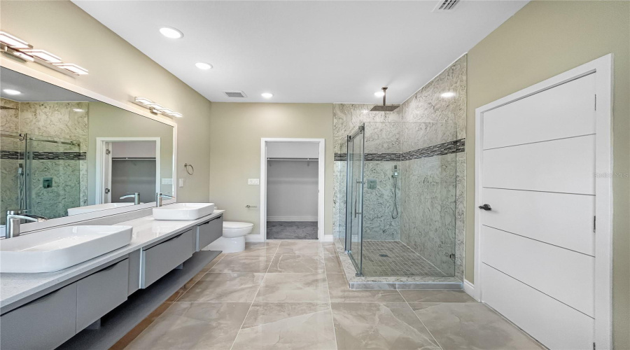 DAVENPORT, Florida 33837, 4 Bedrooms Bedrooms, ,3 BathroomsBathrooms,Residential,For Sale,BRENTWOOD,0,MFRTB8528055