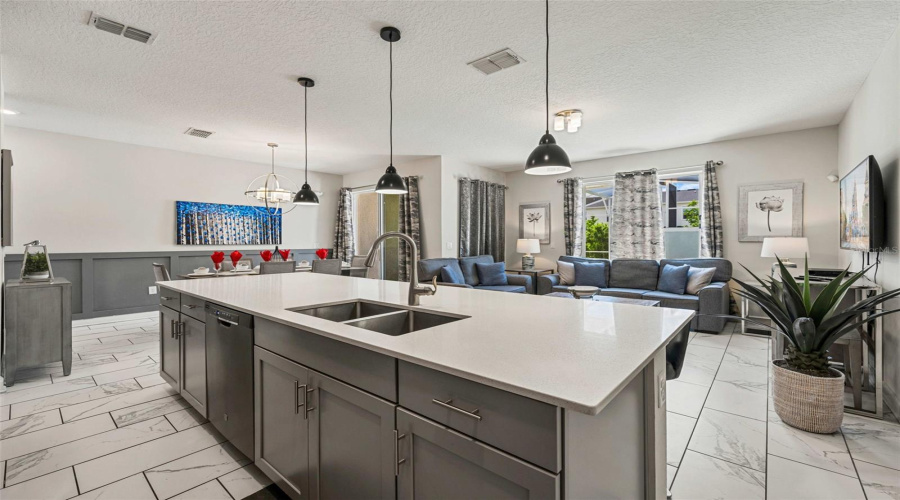 DAVENPORT, Florida 33896, 4 Bedrooms Bedrooms, ,3 BathroomsBathrooms,Residential,For Sale,OCEAN COURSE,0,MFRO6424775