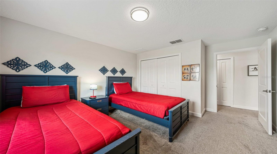 DAVENPORT, Florida 33896, 4 Bedrooms Bedrooms, ,3 BathroomsBathrooms,Residential,For Sale,OCEAN COURSE,0,MFRO6424775