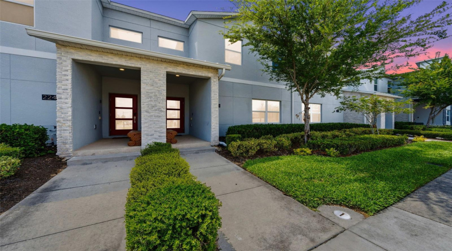 DAVENPORT, Florida 33896, 4 Bedrooms Bedrooms, ,3 BathroomsBathrooms,Residential,For Sale,OCEAN COURSE,0,MFRO6424775