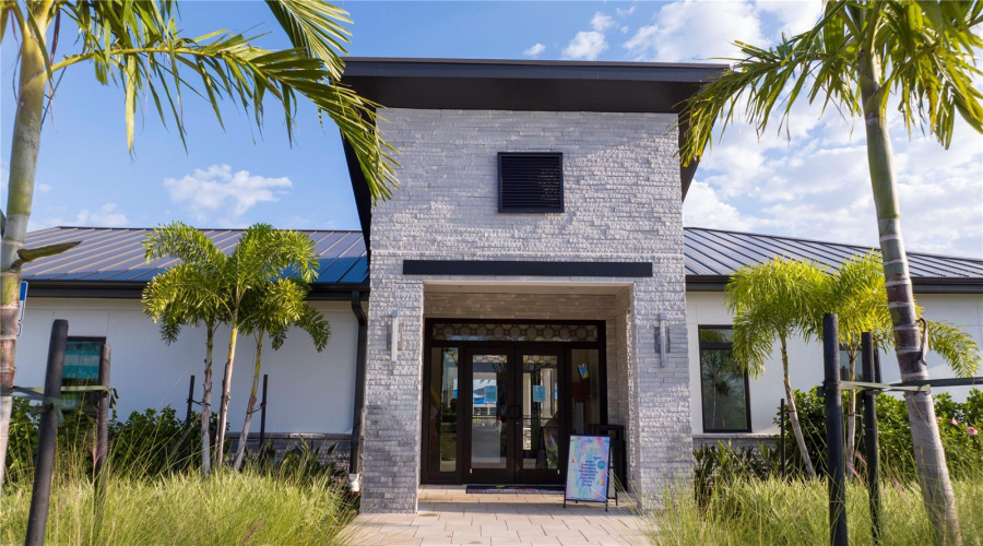 DAVENPORT, Florida 33896, 4 Bedrooms Bedrooms, ,3 BathroomsBathrooms,Residential,For Sale,OCEAN COURSE,0,MFRO6424775