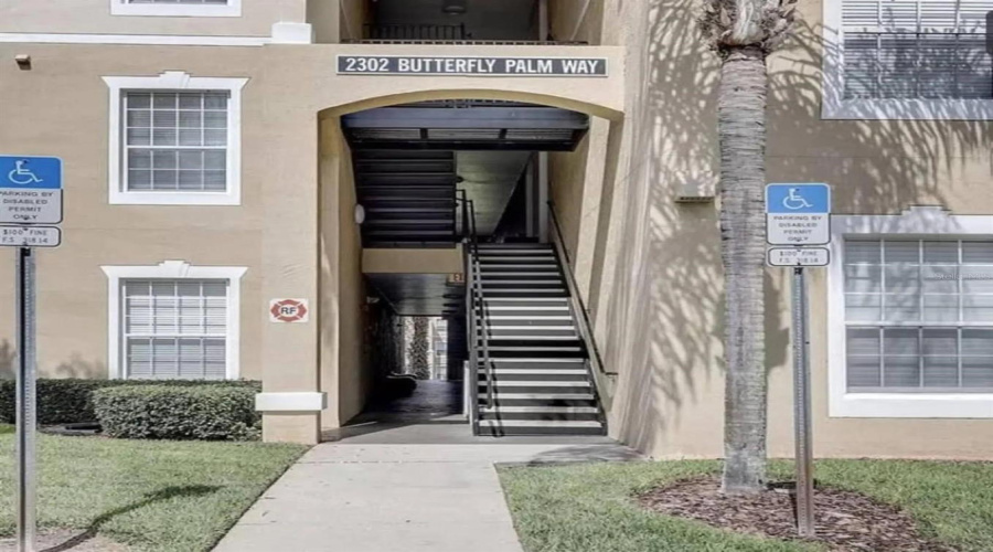 KISSIMMEE, Florida 34747, 3 Bedrooms Bedrooms, ,2 BathroomsBathrooms,Residential,For Sale,BUTTERFLY PALM,0,MFRS5153535