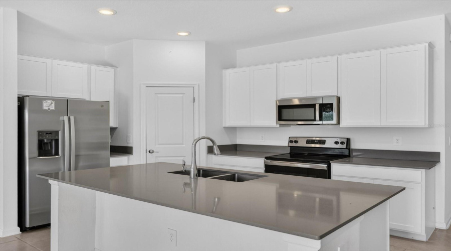 DAVENPORT, Florida 33837, 3 Bedrooms Bedrooms, ,2 BathroomsBathrooms,Residential,For Sale,JAMES PAUL,0,MFRO6422763