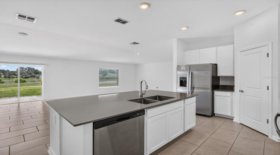 DAVENPORT, Florida 33837, 3 Bedrooms Bedrooms, ,2 BathroomsBathrooms,Residential,For Sale,JAMES PAUL,0,MFRO6422763