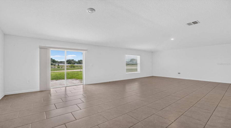 DAVENPORT, Florida 33837, 3 Bedrooms Bedrooms, ,2 BathroomsBathrooms,Residential,For Sale,JAMES PAUL,0,MFRO6422763