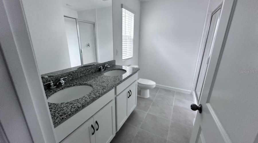 Principal Bathroom second floor