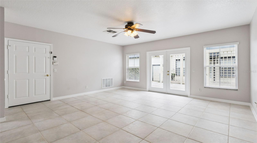 KISSIMMEE, Florida 34747, 3 Bedrooms Bedrooms, ,2 BathroomsBathrooms,Residential,For Sale,OLD BLUSH,0,MFRO6424077