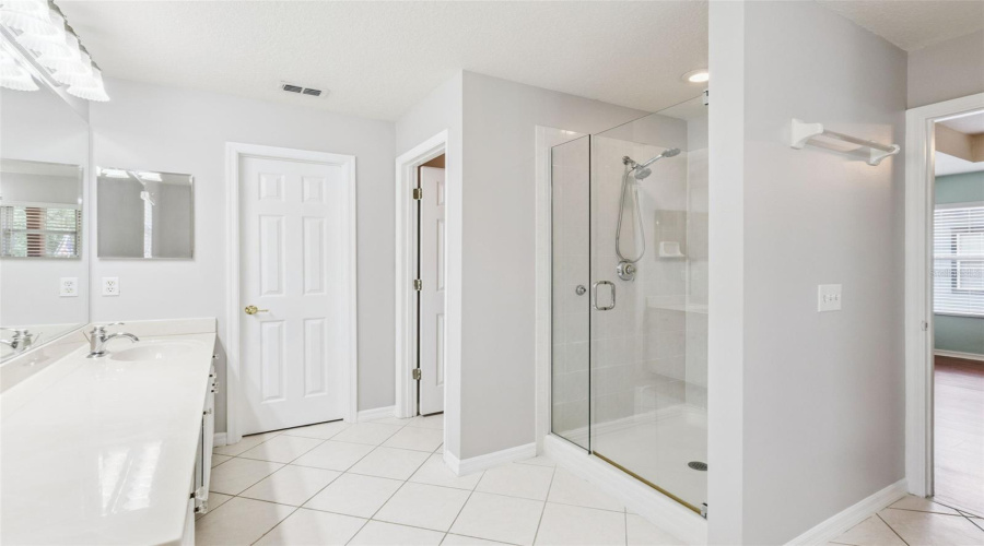 KISSIMMEE, Florida 34747, 3 Bedrooms Bedrooms, ,2 BathroomsBathrooms,Residential,For Sale,OLD BLUSH,0,MFRO6424077