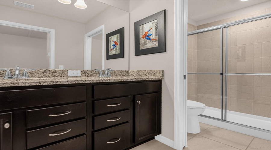 DAVENPORT, Florida 33897, 7 Bedrooms Bedrooms, ,5 BathroomsBathrooms,Residential,For Sale,SUMMER,0,MFRO6425539