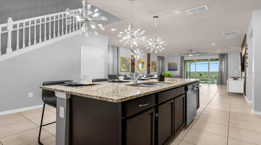 DAVENPORT, Florida 33897, 7 Bedrooms Bedrooms, ,5 BathroomsBathrooms,Residential,For Sale,SUMMER,0,MFRO6425539