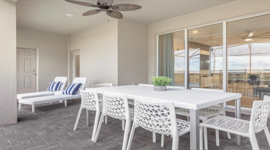 DAVENPORT, Florida 33897, 7 Bedrooms Bedrooms, ,5 BathroomsBathrooms,Residential,For Sale,SUMMER,0,MFRO6425539