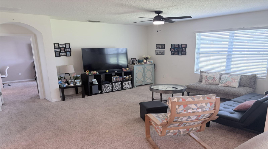 DAVENPORT, Florida 33897, 4 Bedrooms Bedrooms, ,2 BathroomsBathrooms,Residential,For Sale,IGUANA,0,MFRS5153259
