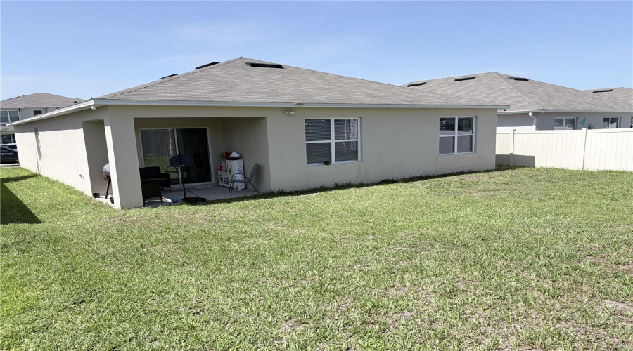 DAVENPORT, Florida 33897, 4 Bedrooms Bedrooms, ,2 BathroomsBathrooms,Residential,For Sale,IGUANA,0,MFRS5153259