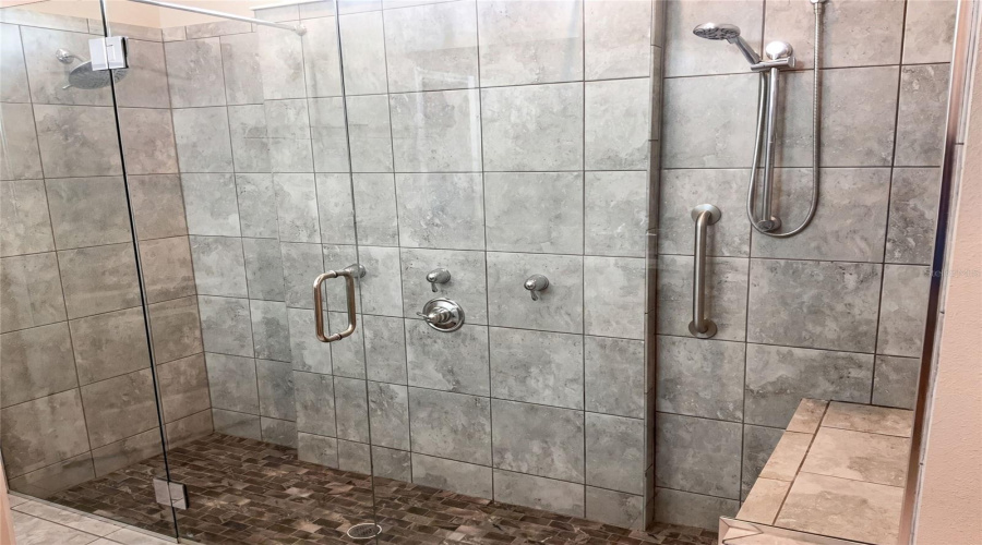 KISSIMMEE, Florida 34747, 3 Bedrooms Bedrooms, ,2 BathroomsBathrooms,Residential,For Sale,ANTILLES CLUB,0,MFRO6425607