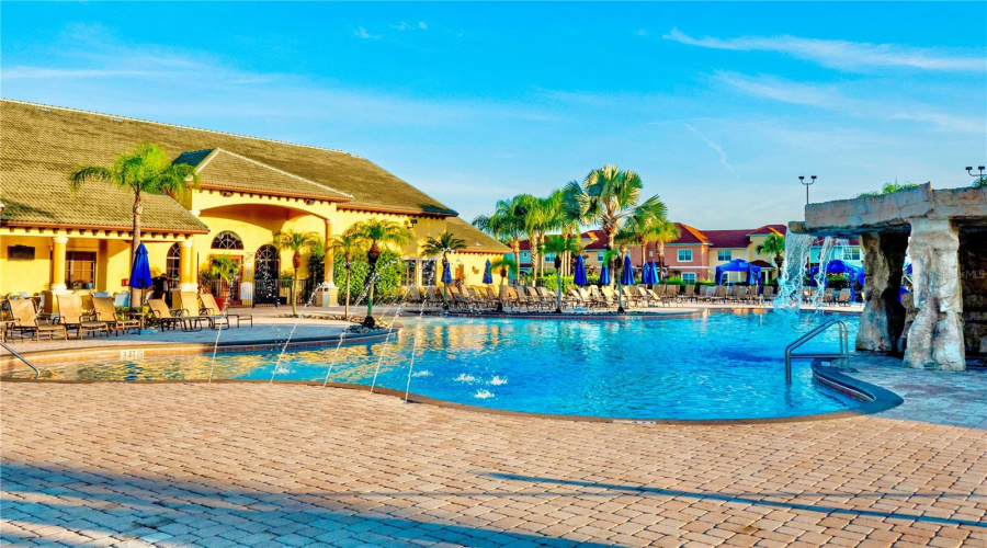 KISSIMMEE, Florida 34747, 5 Bedrooms Bedrooms, ,5 BathroomsBathrooms,Residential,For Sale,BISMARCK PALM,0,MFRO6424466