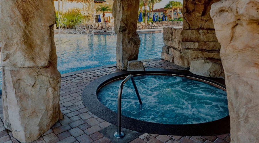 KISSIMMEE, Florida 34747, 5 Bedrooms Bedrooms, ,5 BathroomsBathrooms,Residential,For Sale,BISMARCK PALM,0,MFRO6424466