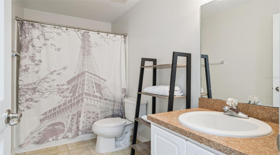 DAVENPORT, Florida 33896, 4 Bedrooms Bedrooms, ,2 BathroomsBathrooms,Residential,For Sale,ROSSELLI,0,MFRO6418993