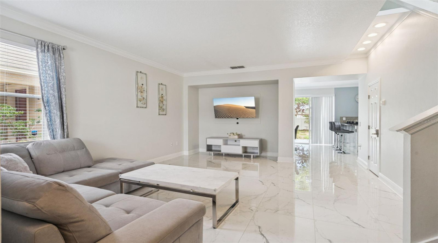 DAVENPORT, Florida 33896, 4 Bedrooms Bedrooms, ,2 BathroomsBathrooms,Residential,For Sale,ROSSELLI,0,MFRO6418993