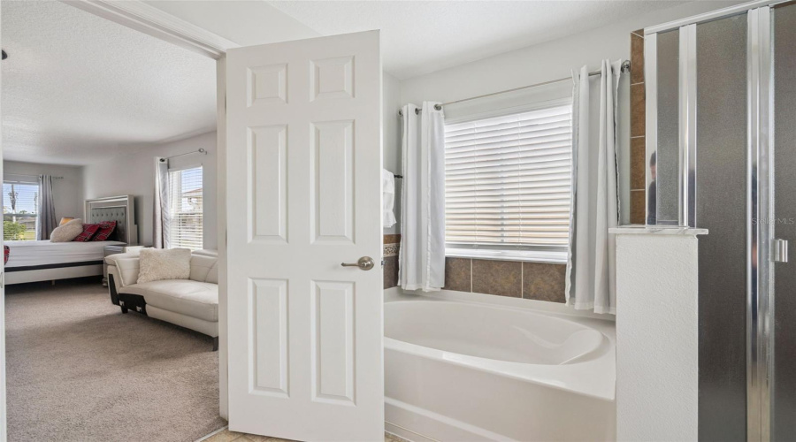 DAVENPORT, Florida 33896, 4 Bedrooms Bedrooms, ,2 BathroomsBathrooms,Residential,For Sale,ROSSELLI,0,MFRO6418993