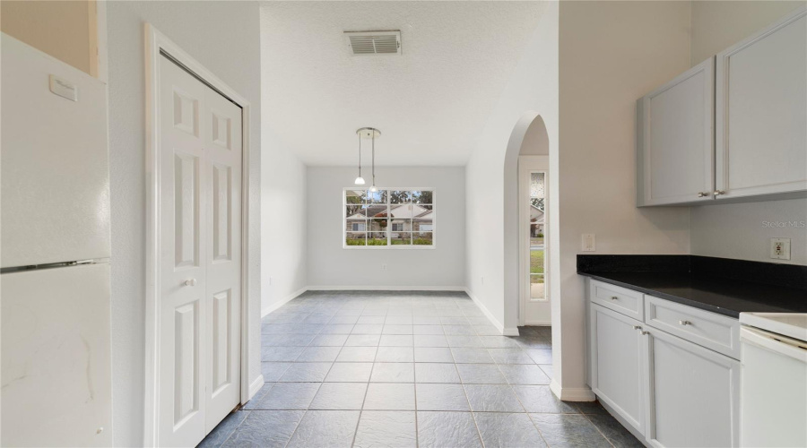 DAVENPORT, Florida 33896, 3 Bedrooms Bedrooms, ,2 BathroomsBathrooms,Residential,For Sale,PARADISE WOODS,0,MFRO6387989