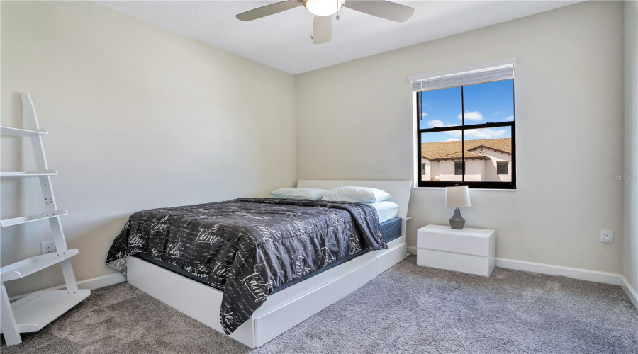 DAVENPORT, Florida 33896, 3 Bedrooms Bedrooms, ,2 BathroomsBathrooms,Residential,For Sale,ROYAL ST GEORGE,0,MFRA4697941