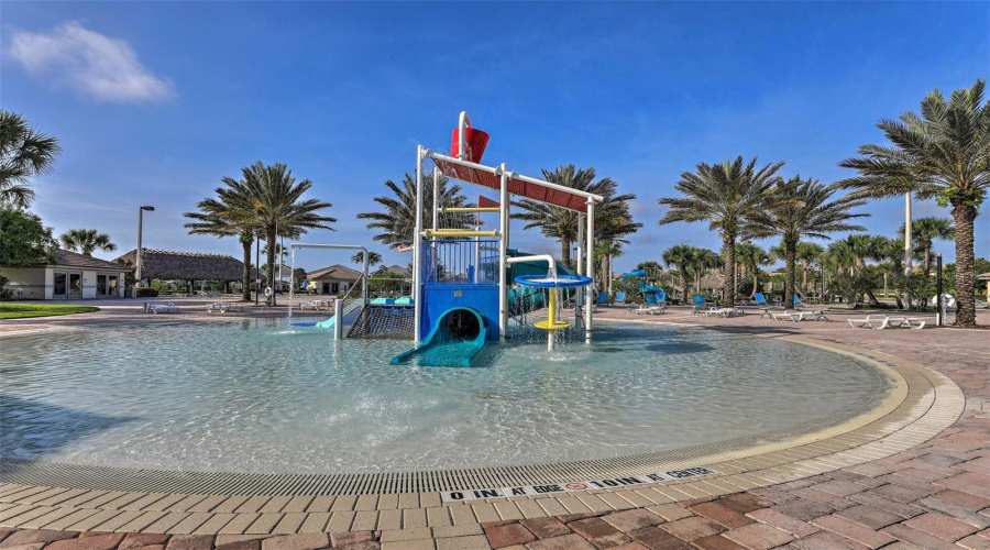 DAVENPORT, Florida 33896, 3 Bedrooms Bedrooms, ,2 BathroomsBathrooms,Residential,For Sale,ROYAL ST GEORGE,0,MFRA4697941