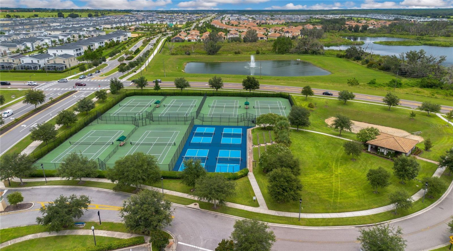 Oasis Club Tennis and Pickle Courts
