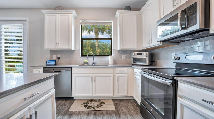 DAVENPORT, Florida 33896, 3 Bedrooms Bedrooms, ,2 BathroomsBathrooms,Residential,For Sale,ROYAL ST GEORGE,0,MFRA4697941