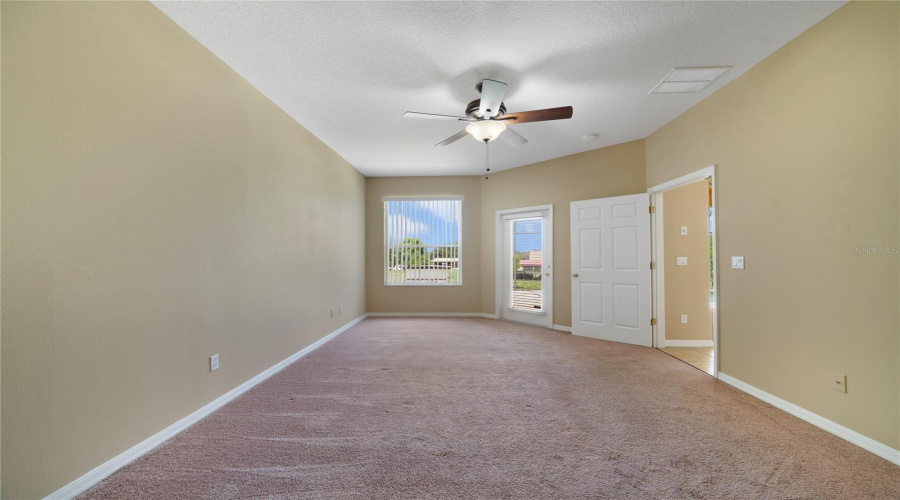 DAVENPORT, Florida 33837, 4 Bedrooms Bedrooms, ,3 BathroomsBathrooms,Residential,For Sale,WILDFLOWER,0,MFRO6425697