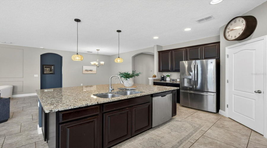 DAVENPORT, Florida 33837, 3 Bedrooms Bedrooms, ,2 BathroomsBathrooms,Residential,For Sale,WHIRLAWAY,0,MFRO6425563