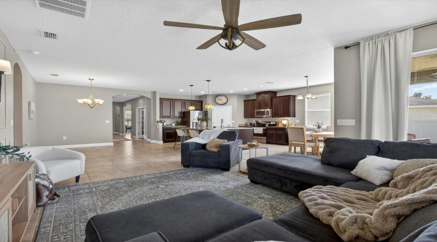 DAVENPORT, Florida 33837, 3 Bedrooms Bedrooms, ,2 BathroomsBathrooms,Residential,For Sale,WHIRLAWAY,0,MFRO6425563