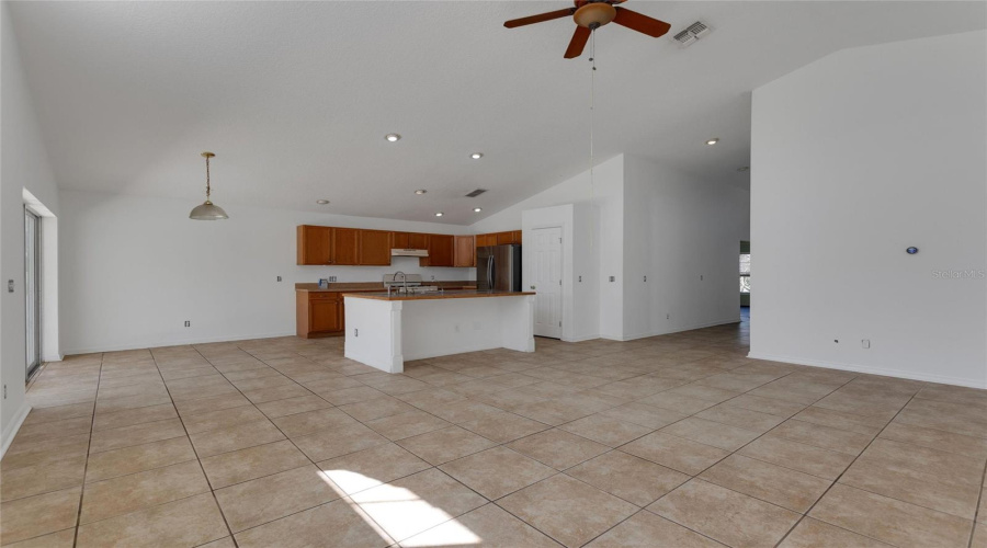 DAVENPORT, Florida 33897, 3 Bedrooms Bedrooms, ,2 BathroomsBathrooms,Residential,For Sale,BERWICK DR,0,MFRS5153846