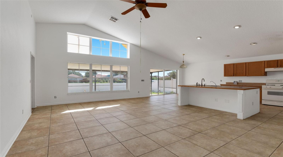 DAVENPORT, Florida 33897, 3 Bedrooms Bedrooms, ,2 BathroomsBathrooms,Residential,For Sale,BERWICK DR,0,MFRS5153846
