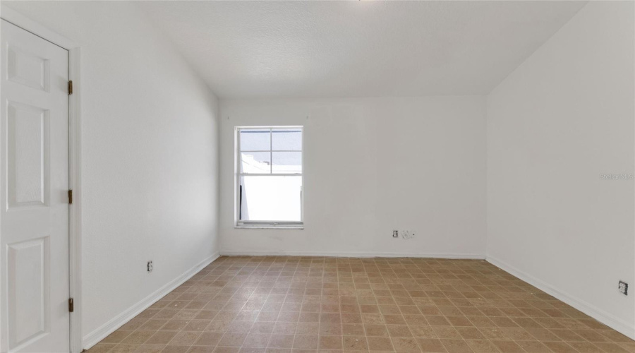 DAVENPORT, Florida 33897, 3 Bedrooms Bedrooms, ,2 BathroomsBathrooms,Residential,For Sale,BERWICK DR,0,MFRS5153846