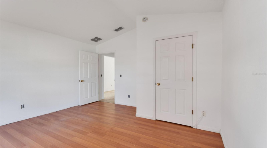 DAVENPORT, Florida 33897, 3 Bedrooms Bedrooms, ,2 BathroomsBathrooms,Residential,For Sale,BERWICK DR,0,MFRS5153846