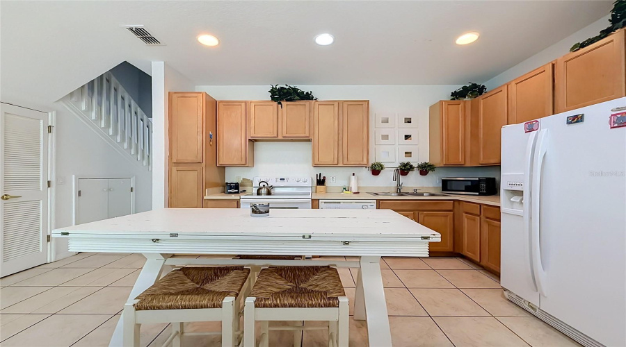 KISSIMMEE, Florida 34746, 4 Bedrooms Bedrooms, ,3 BathroomsBathrooms,Residential,For Sale,CARAVELLE,0,MFRO6425747