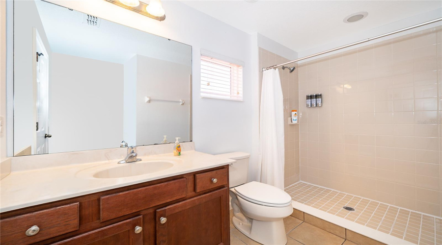 Jack & Jill Bathroom