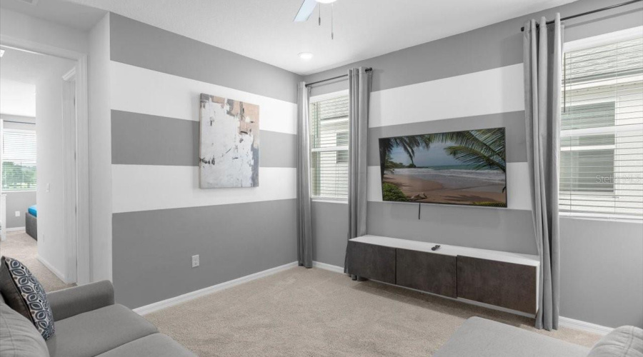 KISSIMMEE, Florida 34747, 9 Bedrooms Bedrooms, ,6 BathroomsBathrooms,Residential,For Sale,TROPICAL PALMS,0,MFRO6425706