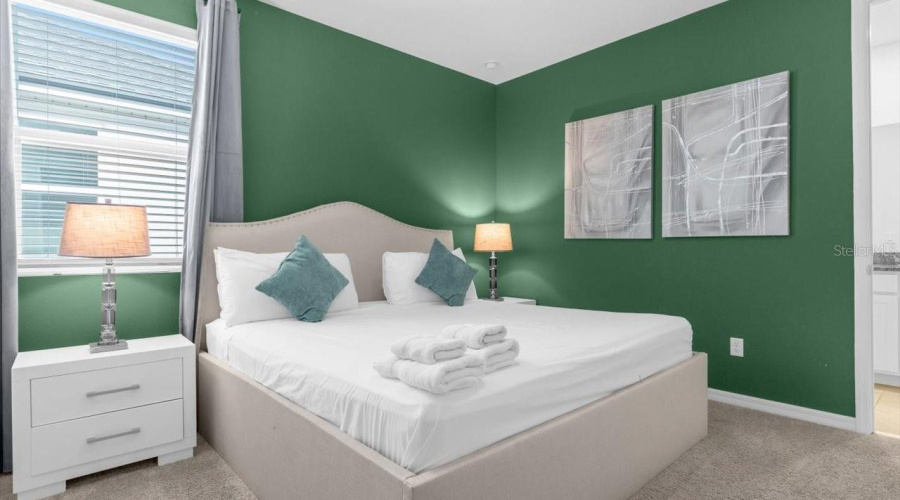 KISSIMMEE, Florida 34747, 9 Bedrooms Bedrooms, ,6 BathroomsBathrooms,Residential,For Sale,TROPICAL PALMS,0,MFRO6425706