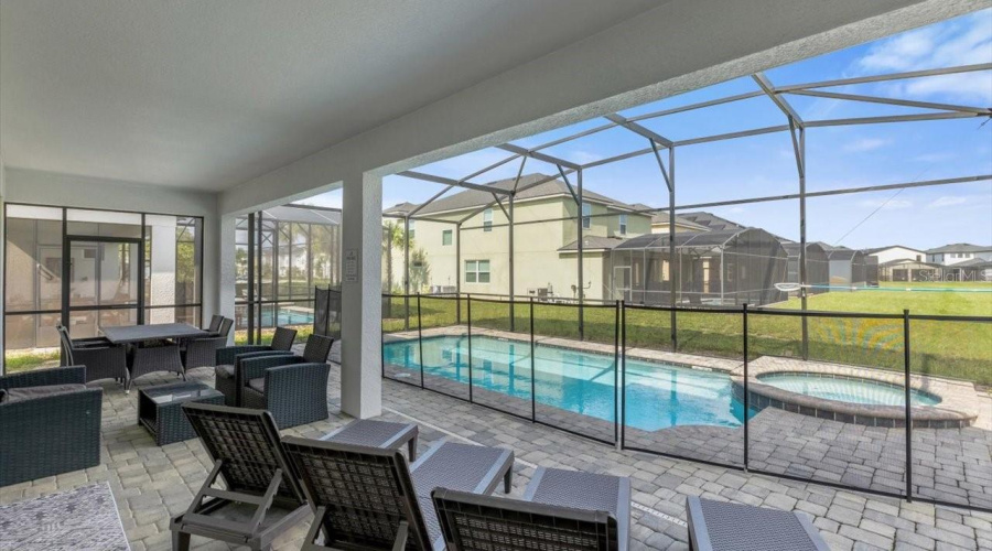 KISSIMMEE, Florida 34747, 9 Bedrooms Bedrooms, ,6 BathroomsBathrooms,Residential,For Sale,TROPICAL PALMS,0,MFRO6425706