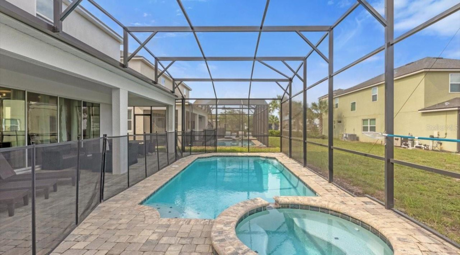 KISSIMMEE, Florida 34747, 9 Bedrooms Bedrooms, ,6 BathroomsBathrooms,Residential,For Sale,TROPICAL PALMS,0,MFRO6425706