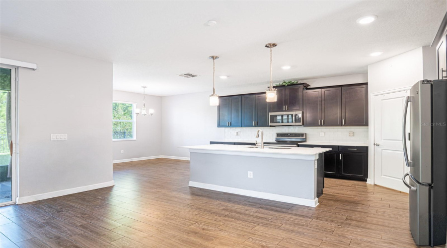 DAVENPORT, Florida 33837, 6 Bedrooms Bedrooms, ,4 BathroomsBathrooms,Residential,For Sale,BRUNSWICK,0,MFRS5153137